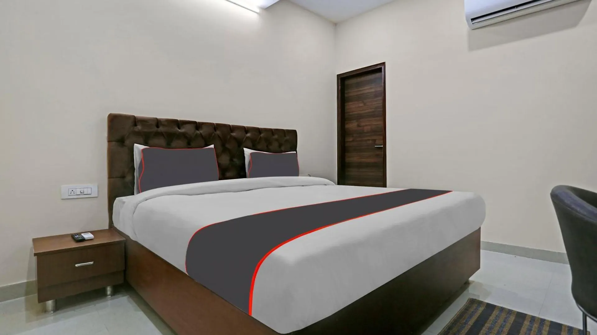 Hotel O Mannat Bhera Enclave Dillí